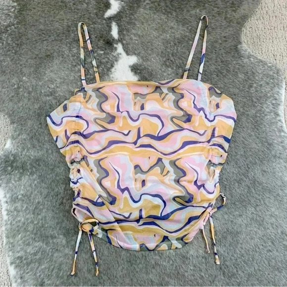 Mesh Swirl Top - Picture 2 of 10